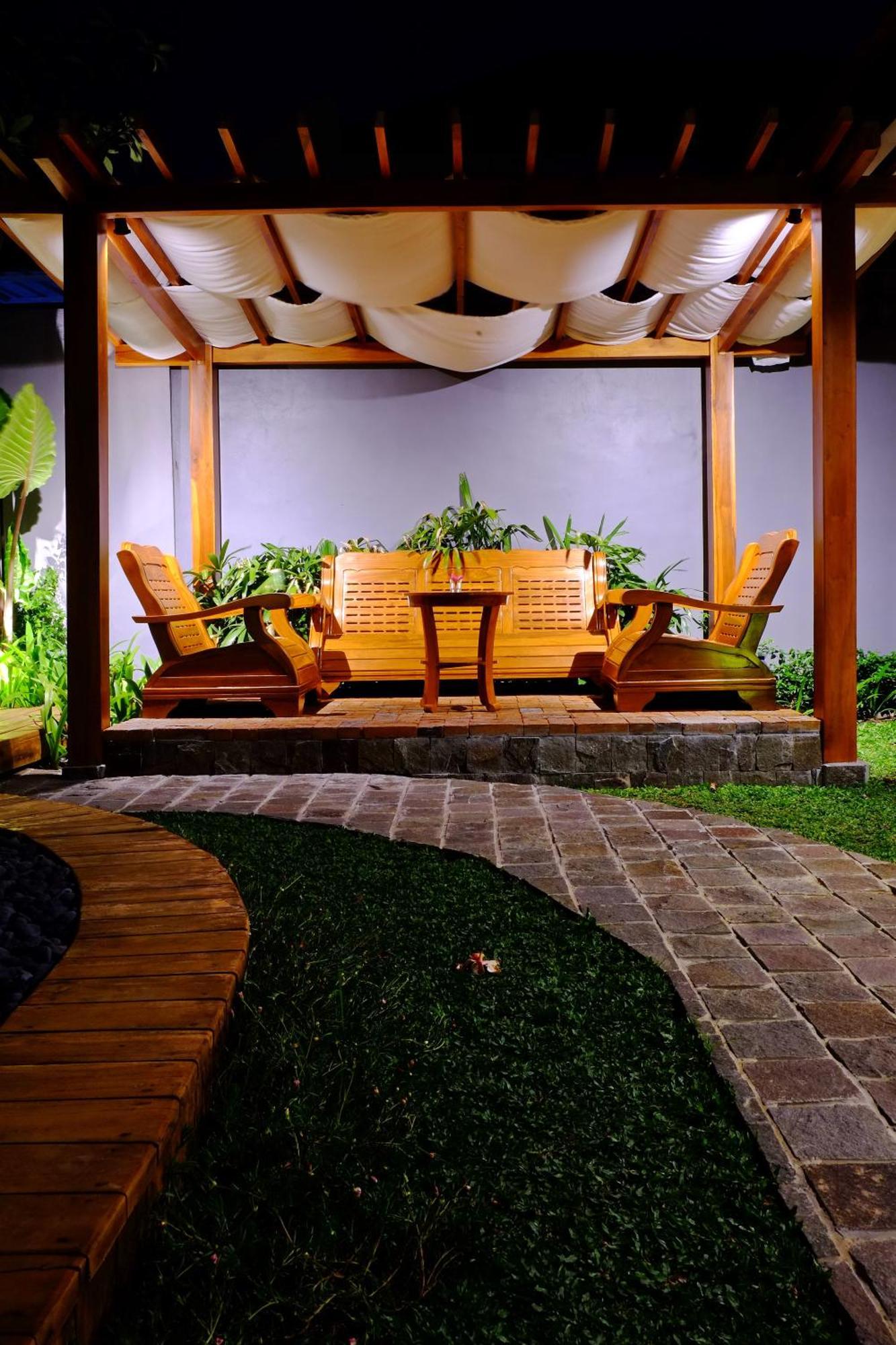 O.B Oemah Bone Homestay Sanur  Ngoại thất bức ảnh